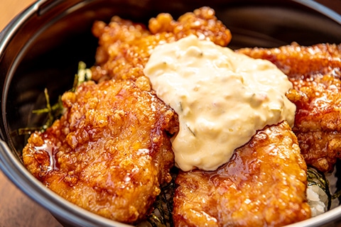 甘ダレから揚げ　タルタル丼